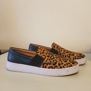 Vionic Leopard Print DEMETRA SLIP ON SNEAKER Women's Sz 8.5 Comfort Arch Support